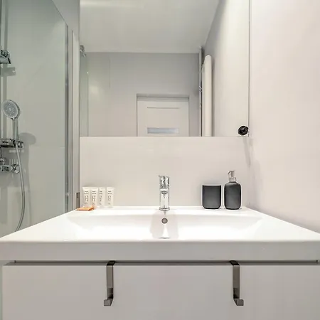 Park Skowroni Pleasant By Bookinghost